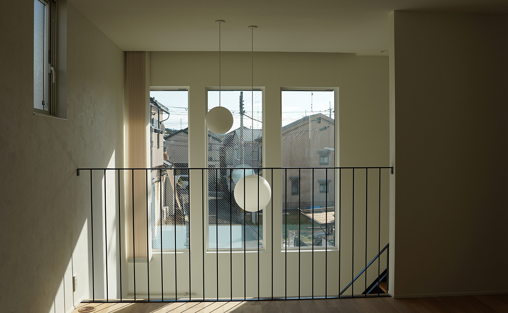 シンプルなグレー×ホワイトの塗り壁