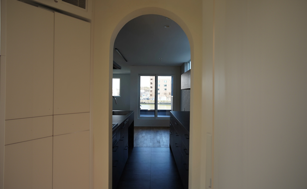 2階リビングとつながる開放的なバルコニー