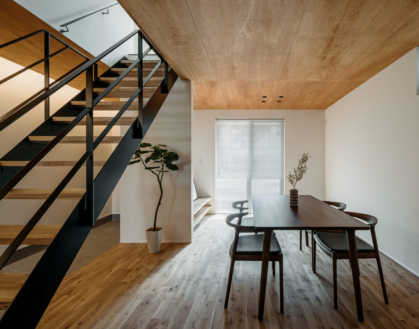 デザインと性能、見て触れてわかる確かな品質。