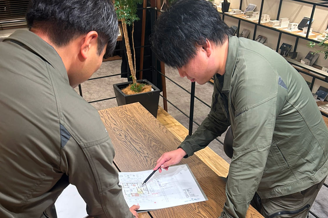 建築家×R-GRAPHの美意識