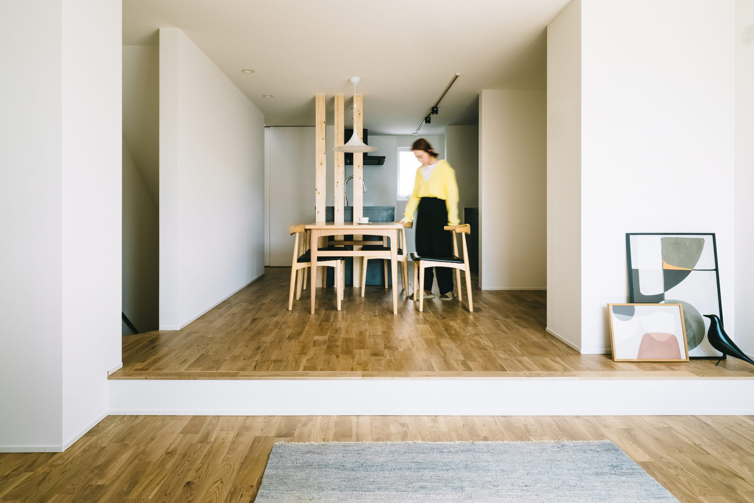ダウンフロアのある3階建の家