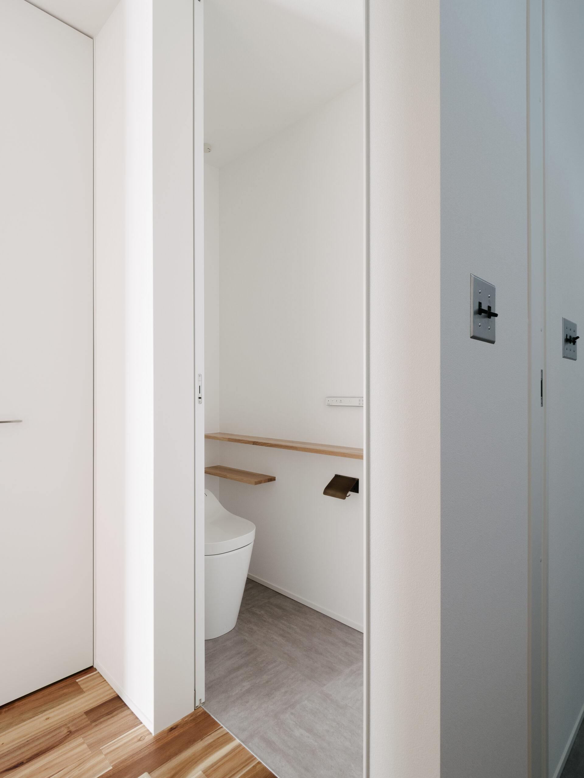 Industrial Design House / 堺市南区槇塚台