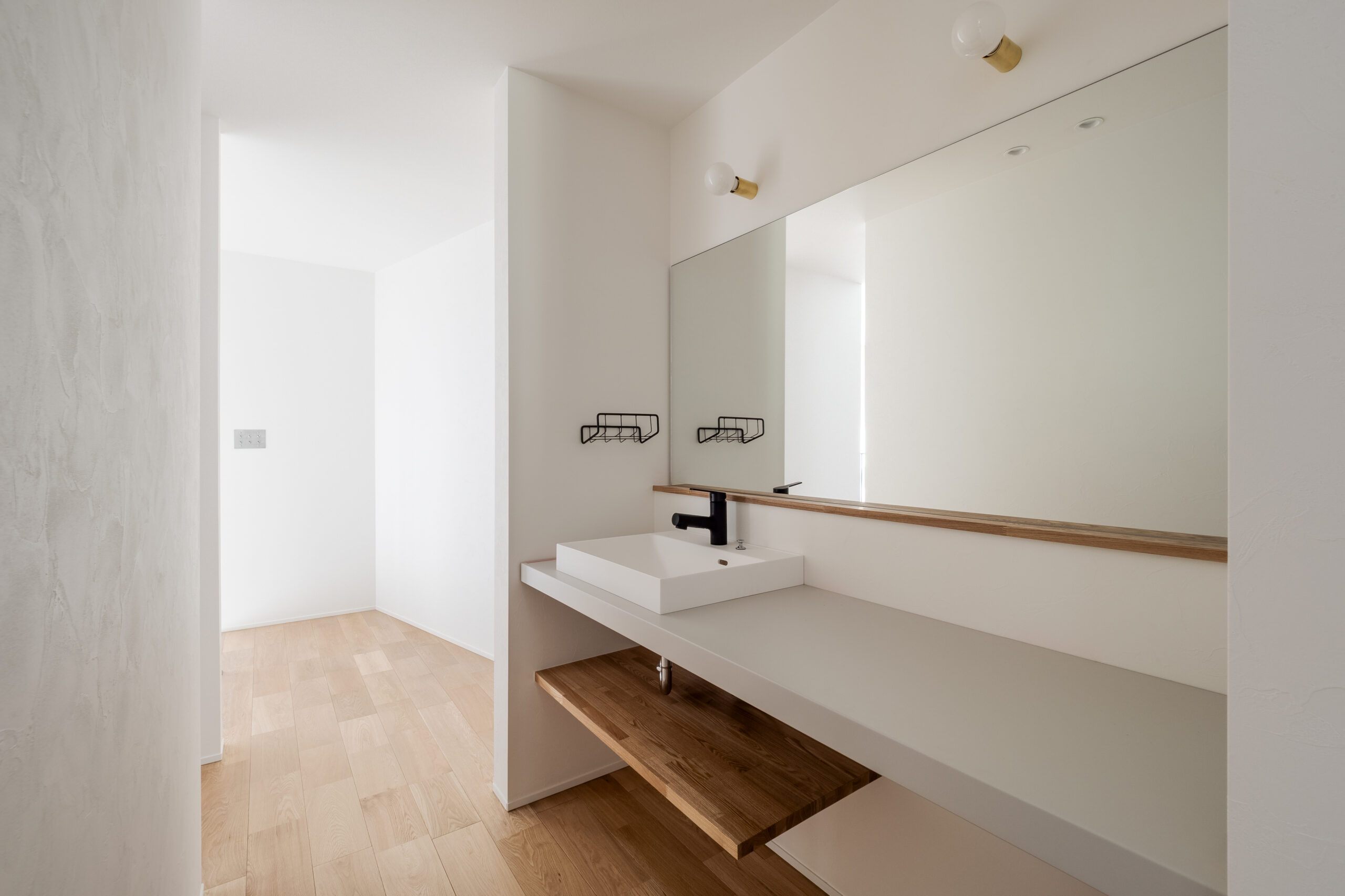 吹き抜け土間の家 / 柏原市大県