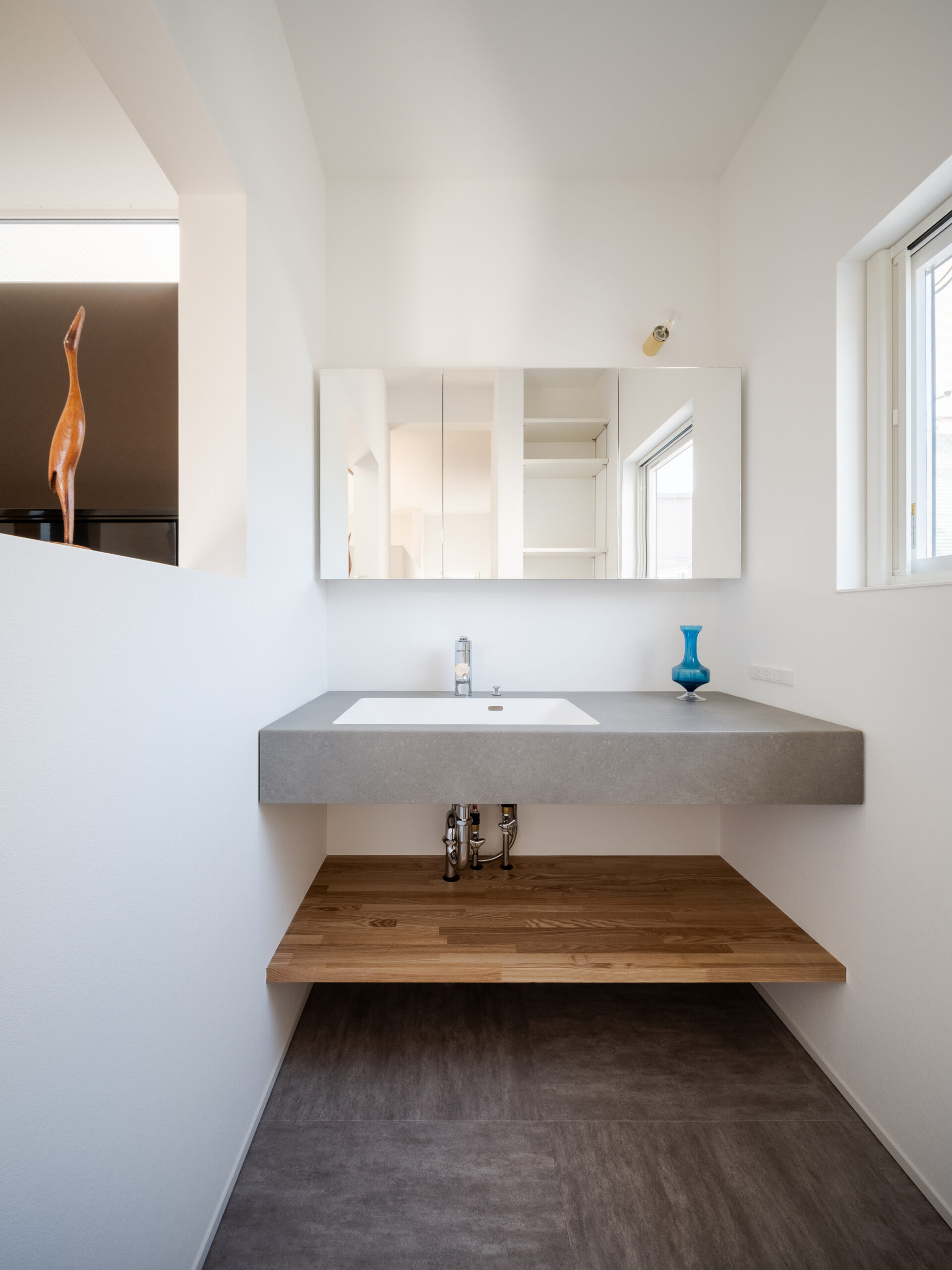 アール天井とつながる2階リビングの家 / 大阪市東成区