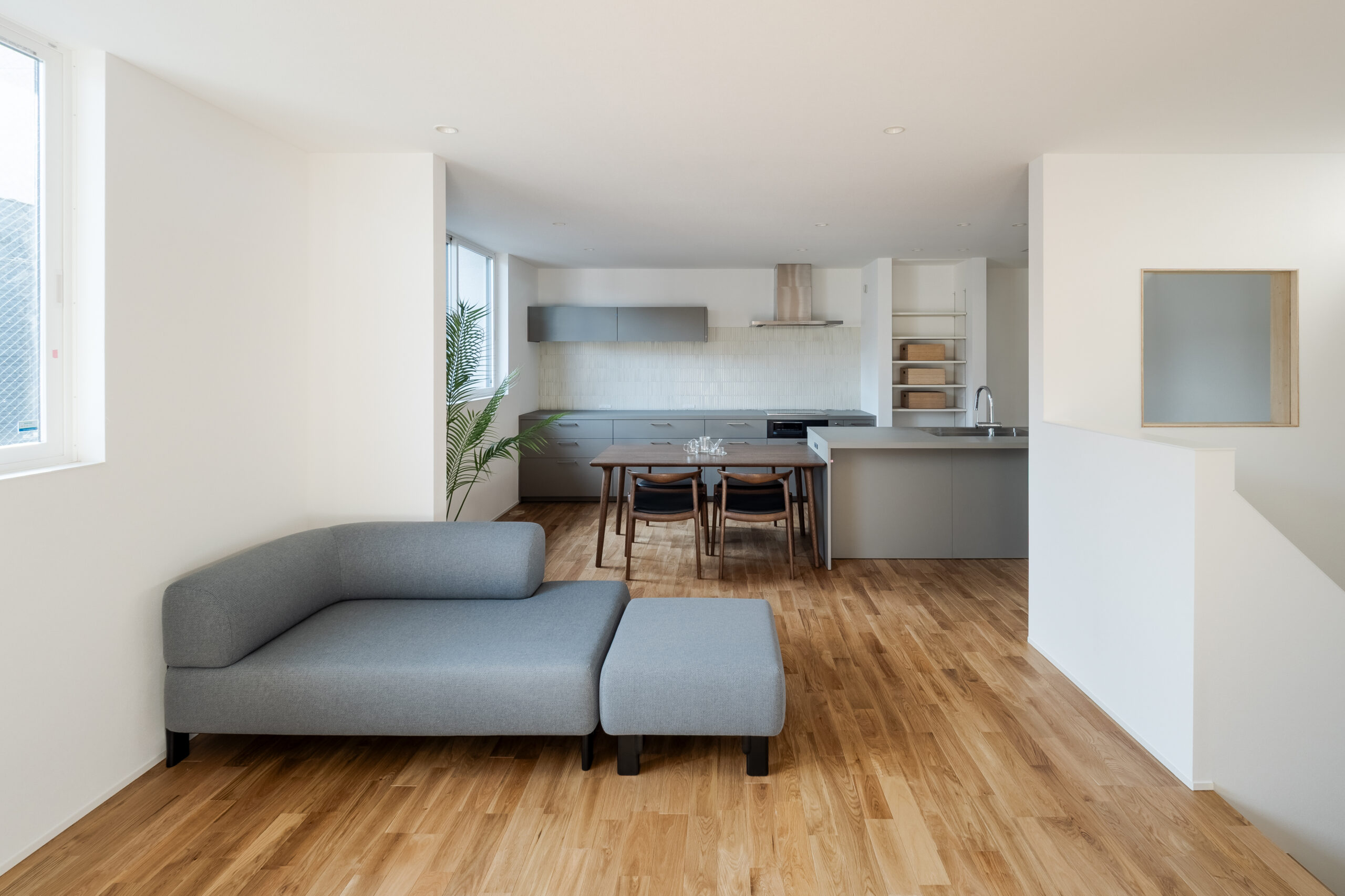 アール天井とつながる2階リビングの家 / 大阪市東成区