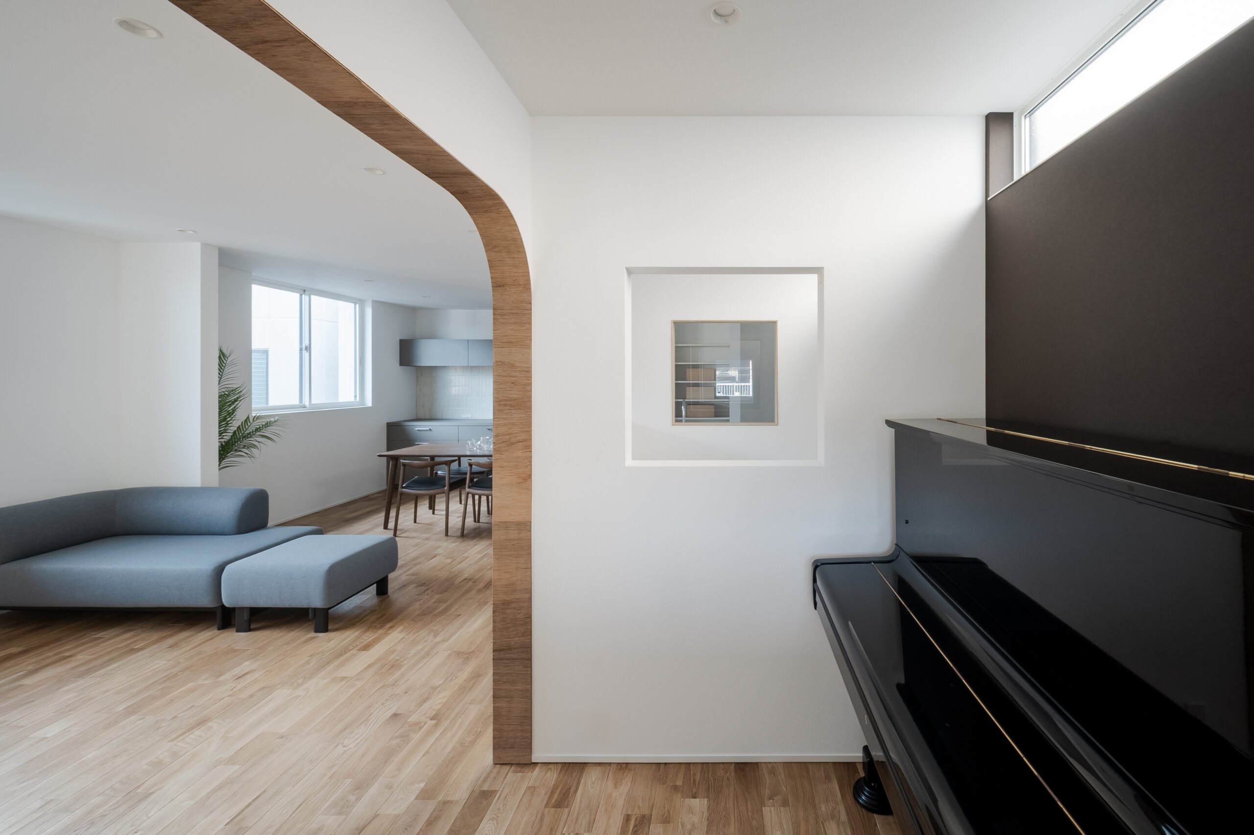 アール天井とつながる2階リビングの家 / 大阪市東成区