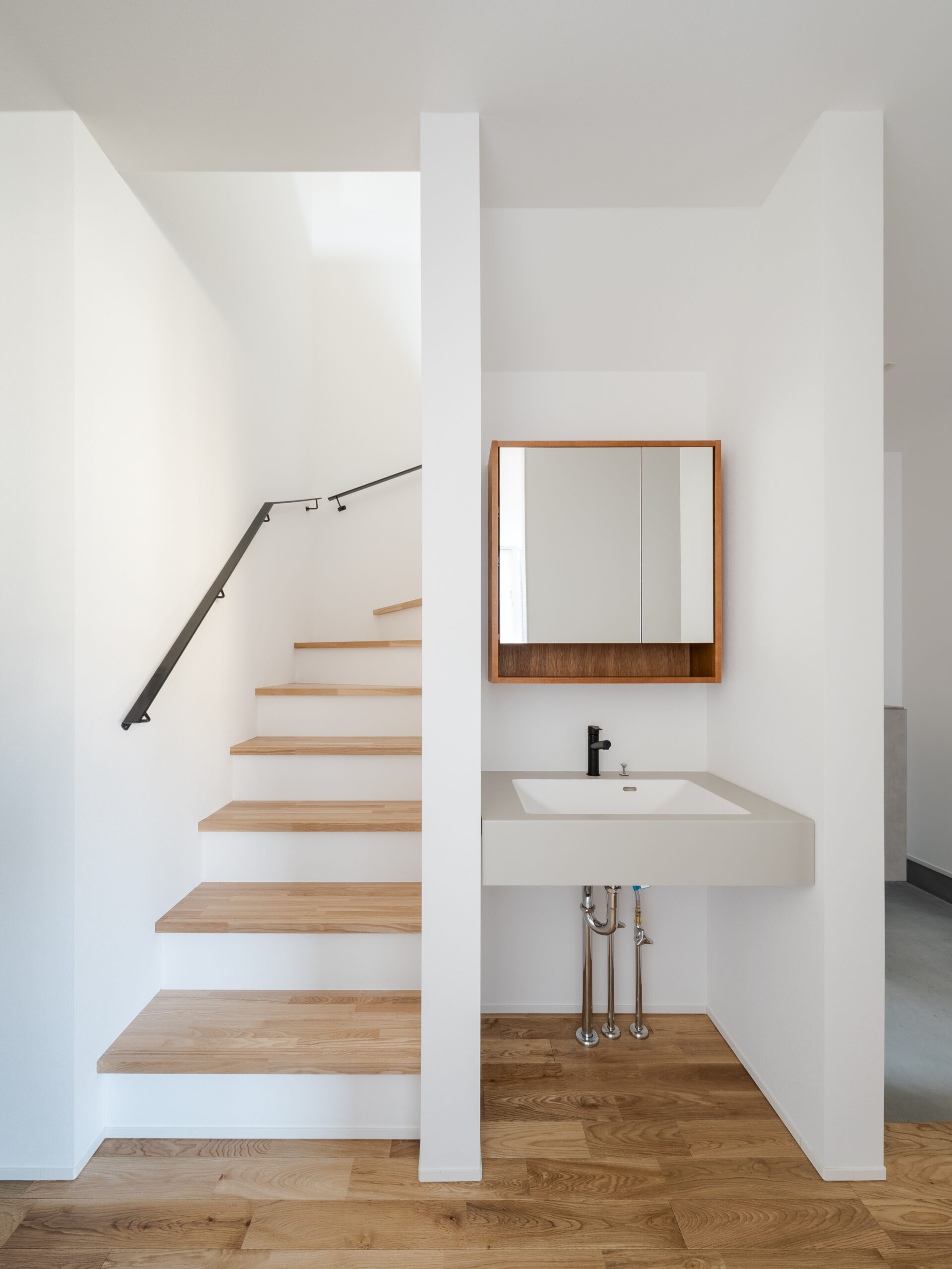 アール天井とつながる2階リビングの家 / 大阪市東成区